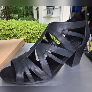 NWT- Black Strappy Sandal
